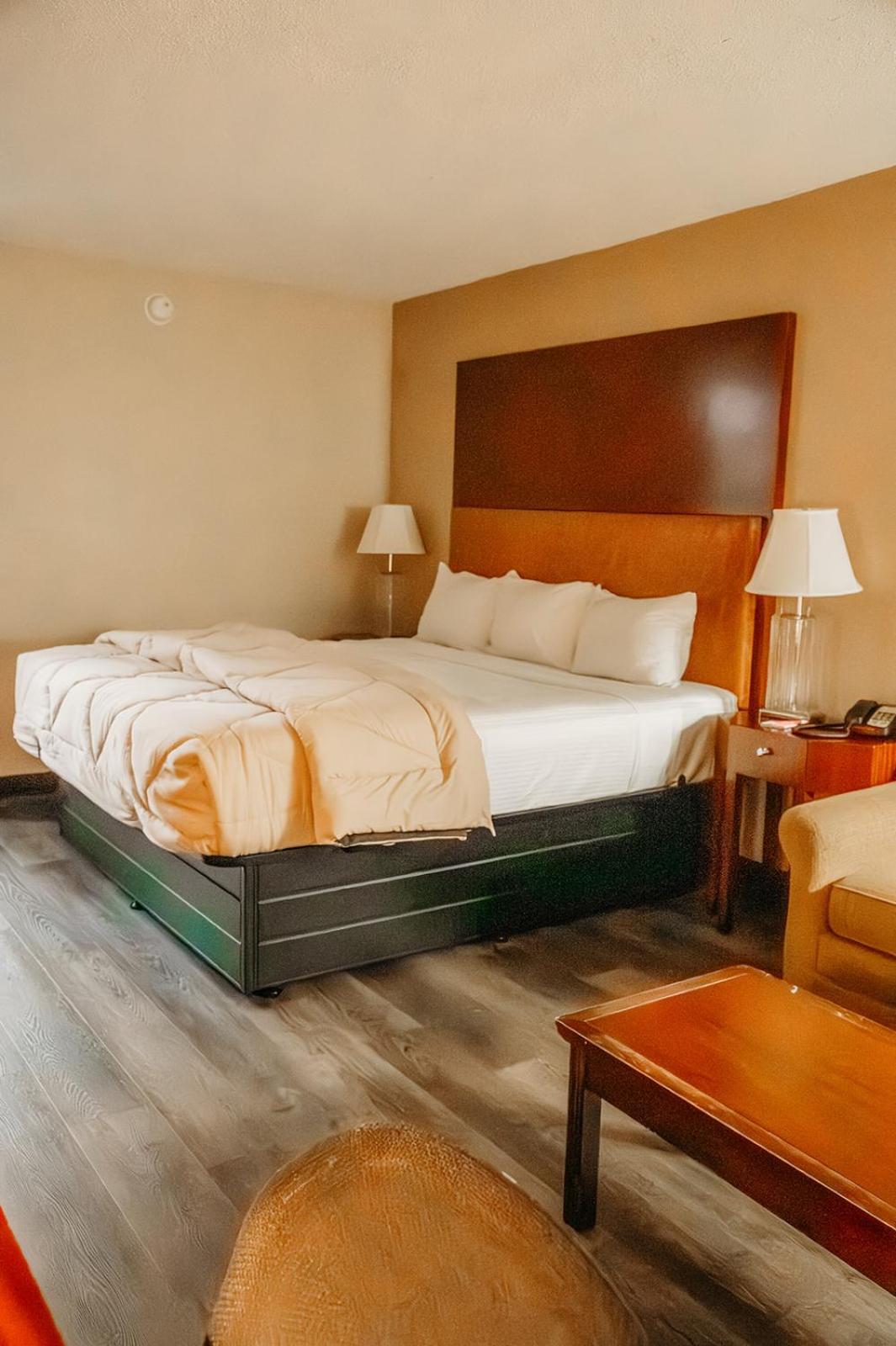 Country Garden & Suites Benton Zimmer foto